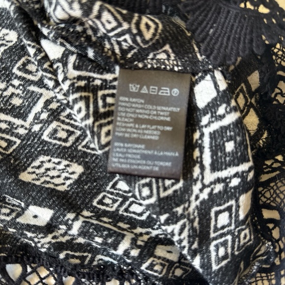 Urban Outfitters halter dress - Picture 4 of 8